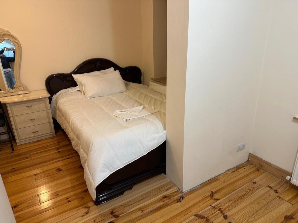 Tran Homestay Londen Buitenkant foto